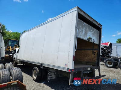 Drugie zdjęcie samochodu z przodu: 2024 FORD ECONOLINE - BOX TRUCK VIN:1FDXE4FN3RDD06248 - miniatura