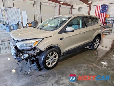 2017 FORD ESCAPE SE 1FMCU9GD3HUA67481 - główne zdjęcie licytacji z USA - miniatura