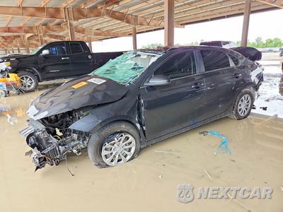 2019 KIA FORTE FE 3KPF24AD7KE137749 - główne zdjęcie licytacji z USA - miniatura
