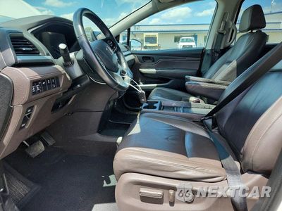 Zdjęcie 7 z 13 samochodu: 2020 HONDA ODYSSEY EXL VIN:5FNRL6H71LB002123 - miniatura