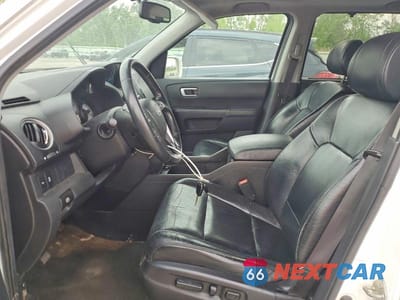 Zdjęcie 7 z 13 samochodu: 2013 HONDA PILOT TOURING VIN:5FNYF4H92DB045881 - miniatura