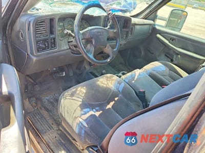 Zdjęcie 8 z 12 samochodu: 2006 GMC SIERRA K2500 HEAVY DUTY VIN:1GTHK29U66E183771 - miniatura