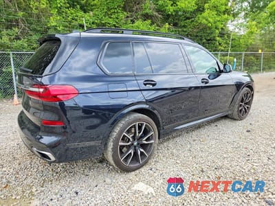 Trzecie zdjęcie samochodu z tyłu: 2019 BMW X7 XDRIVE50I VIN:5UXCX4C54KLS38165 - miniatura