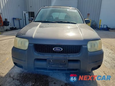 Piąte zdjęcie samochodu w środku: 2003 FORD ESCAPE XLS VIN:1FMYU02133KB89034 - miniatura