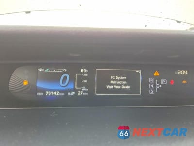 Zdjęcie 9 z 12 samochodu: 2017 TOYOTA MIRAI BASE VIN:JTDBVRBD1HA002702 - miniatura