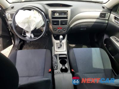 Zdjęcie 8 z 12 samochodu: 2009 SUBARU IMPREZA SEDAN GT AUT VIN:JF1GH63629H800104 - miniatura