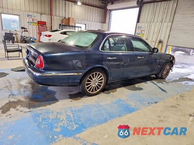 Trzecie zdjęcie samochodu z tyłu: 2007 JAGUAR XJ8 VIN:SAJWA71BX7SH14432 - miniatura