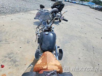 Zdjęcie 6 z 9 samochodu: 2006 HONDA VT1100 C VIN:1HFSC18026A000326 - miniatura