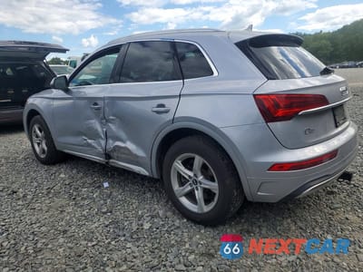Drugie zdjęcie samochodu z przodu: 2021 AUDI Q5 PREMIUM VIN:WA1AAAFY9M2112174 - miniatura