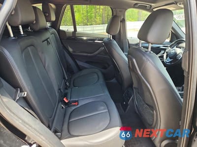Zdjęcie 10 z 12 samochodu: 2017 BMW X1 SDRIVE28I VIN:WBXHU7C35H5H37964 - miniatura