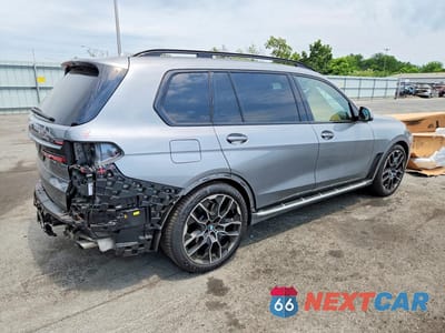 Trzecie zdjęcie samochodu z tyłu: 2024 BMW X7 XDRIVE40I VIN:5UX23EM01R9S96838 - miniatura