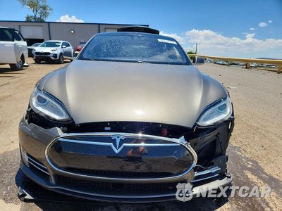 Piąte zdjęcie samochodu w środku: 2015 TESLA MODEL S 70D VIN:5YJSA1S28FF091930 - miniatura