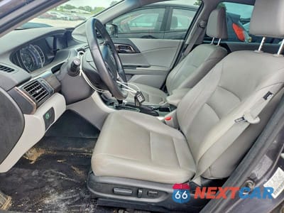 Zdjęcie 7 z 12 samochodu: 2017 HONDA ACCORD EXL VIN:1HGCR2F8XHA110119 - miniatura