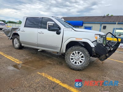 Czwarte zdjęcie samochodu z boku: 2020 GMC SIERRA K2500 DENALI VIN:1GT49REYXLF269067 - miniatura