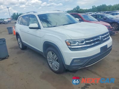 Czwarte zdjęcie samochodu z boku: 2019 VOLKSWAGEN ATLAS SE VIN:1V2UR2CA8KC536217 - miniatura