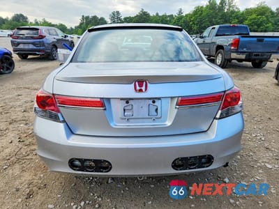Zdjęcie 6 z 13 samochodu: 2009 HONDA ACCORD LX VIN:1HGCP25399A121822 - miniatura