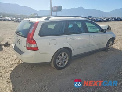 Trzecie zdjęcie samochodu z tyłu: 2007 VOLVO V50 2.4I VIN:YV1MW390X72271872 - miniatura