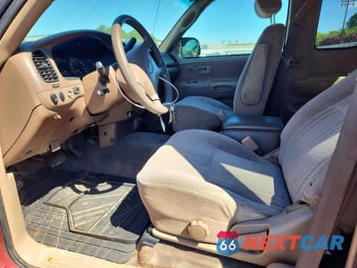 Zdjęcie 7 z 12 samochodu: 2000 TOYOTA TUNDRA SR5 VIN:5TBBT4415YS090550 - miniatura