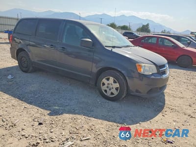Czwarte zdjęcie samochodu z boku: 2013 DODGE GRAND CARAVAN SE VIN:2C4RDGBGXDR634491 - miniatura