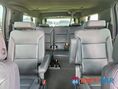 Zdjęcie 10 z 14 samochodu: 2022 CHEVROLET SUBURBAN C1500 LT VIN:1GNSCCKD8NR279242 - miniatura