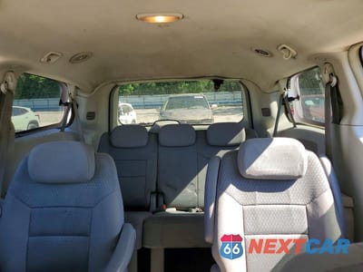 Zdjęcie 10 z 13 samochodu: 2009 CHRYSLER TOWN & COUNTRY LX VIN:2A8HR44E09R552244 - miniatura