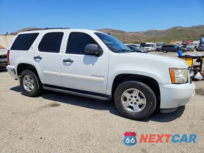 Czwarte zdjęcie samochodu z boku: 2008 CHEVROLET TAHOE C1500 VIN:1GNFC13C68R193167 - miniatura