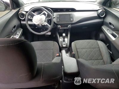 Zdjęcie 8 z 12 samochodu: 2020 NISSAN KICKS SV VIN:3N1CP5CV4LL566203 - miniatura