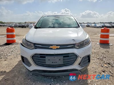 Piąte zdjęcie samochodu w środku: 2020 CHEVROLET TRAX LS VIN:KL7CJKSB8LB063907 - miniatura