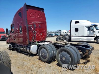 Trzecie zdjęcie samochodu z tyłu: 2021 FREIGHTLINER CASCADIA 126 SEMI TRUCK VIN:3AKJHHDR4MSMC4086 - miniatura