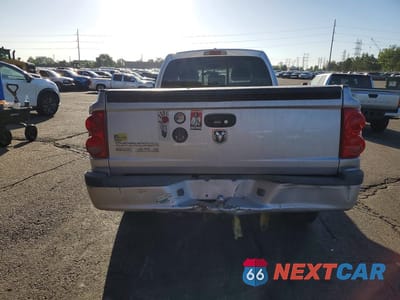 Zdjęcie 6 z 12 samochodu: 2008 DODGE DAKOTA SLT VIN:1D7HW42K58S520305 - miniatura