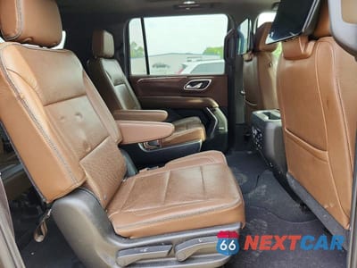 Zdjęcie 11 z 14 samochodu: 2021 CHEVROLET SUBURBAN K1500 HIGH COUNTRY VIN:1GNSKGKL8MR159683 - miniatura