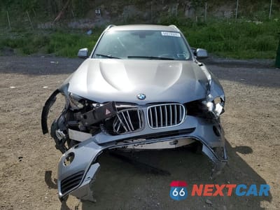 Piąte zdjęcie samochodu w środku: 2015 BMW X3 XDRIVE28I VIN:5UXWX9C50F0D47341 - miniatura