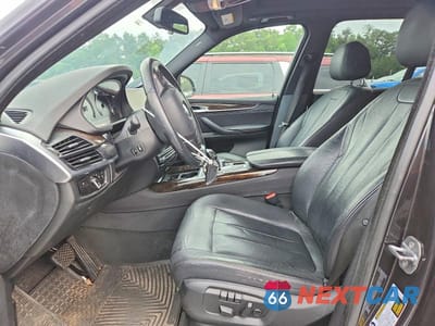 Zdjęcie 7 z 13 samochodu: 2017 BMW X5 XDRIVE35I VIN:5UXKR0C54H0V67358 - miniatura
