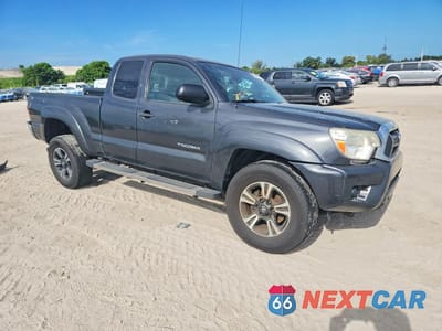 Czwarte zdjęcie samochodu z boku: 2013 TOYOTA TACOMA PRERUNNER ACCESS CAB VIN:5TFTX4GN5DX016032 - miniatura