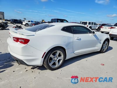Trzecie zdjęcie samochodu z tyłu: 2019 CHEVROLET CAMARO LT VIN:1G1FD1RS2K0157209 - miniatura