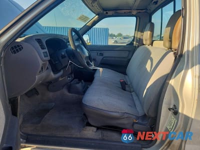 Zdjęcie 7 z 12 samochodu: 1998 NISSAN FRONTIER XE VIN:1N6DD21S2WC380013 - miniatura