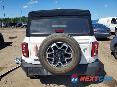 Zdjęcie 6 z 14 samochodu: 2022 FORD BRONCO BASE VIN:1FMDE5DH5NLA94216 - miniatura