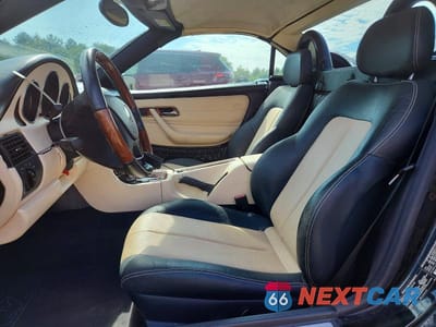 Zdjęcie 7 z 12 samochodu: 2003 MERCEDES-BENZ SLK 320 VIN:WDBKK65F43F284008 - miniatura