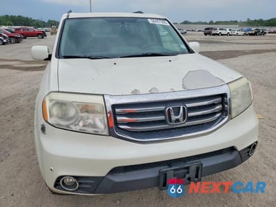 Piąte zdjęcie samochodu w środku: 2013 HONDA PILOT TOURING VIN:5FNYF4H92DB045881 - miniatura