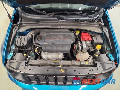 Zdjęcie 12 z 13 samochodu: 2021 JEEP RENEGADE LATITUDE VIN:ZACNJDBB9MPM47920 - miniatura