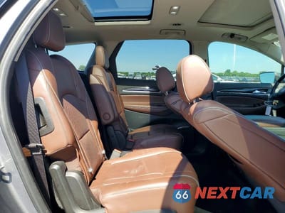 Zdjęcie 11 z 13 samochodu: 2018 BUICK ENCLAVE AVENIR VIN:5GAERDKW8JJ239250 - miniatura