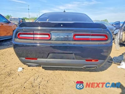 Zdjęcie 6 z 12 samochodu: 2016 DODGE CHALLENGER R VIN:2C3CDZBT4GH111853 - miniatura