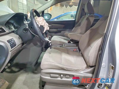 Zdjęcie 7 z 14 samochodu: 2016 HONDA ODYSSEY SE VIN:5FNRL5H33GB158970 - miniatura