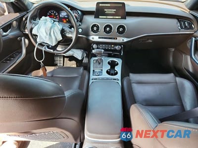 Zdjęcie 8 z 12 samochodu: 2020 KIA STINGER GT VIN:KNAE35LC5L6085058 - miniatura