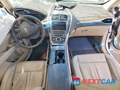 Zdjęcie 8 z 12 samochodu: 2019 LINCOLN MKZ RESERVE I VIN:3LN6L5C94KR629381 - miniatura