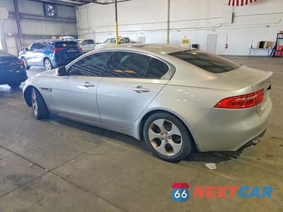 Drugie zdjęcie samochodu z przodu: 2017 JAGUAR XE VIN:SAJAR4BN6HA955502 - miniatura