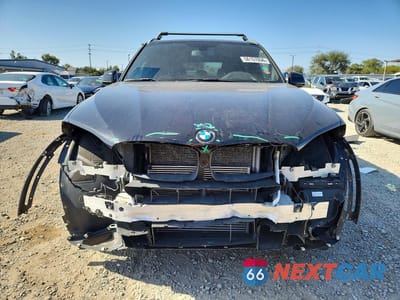 Piąte zdjęcie samochodu w środku: 2018 BMW X5 XDR40E VIN:5UXKT0C59J0W03780 - miniatura