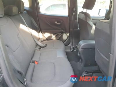 Zdjęcie 11 z 13 samochodu: 2018 JEEP RENEGADE LATITUDE VIN:ZACCJABB4JPG97506 - miniatura