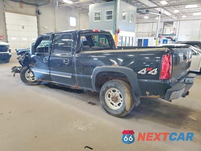 Drugie zdjęcie samochodu z przodu: 2005 CHEVROLET SILVERADO K2500 HEAVY DUTY VIN:1GCHK232X5F952871 - miniatura