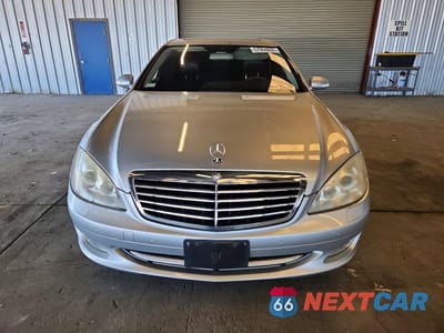 Piąte zdjęcie samochodu w środku: 2007 MERCEDES-BENZ S 550 VIN:WDDNG71X87A074783 - miniatura